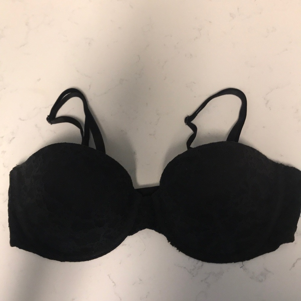 Victoria Secret lightly padded bra (lace)